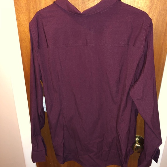 Time & Tru Burgundy Button Down Blouse - Picture 3 of 6